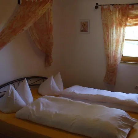 Berggasthaus Kraxenberger Guest house